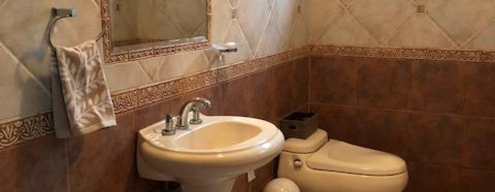 1 Alameda La Encantada, Chorrillos, 3 Habitaciones Habitaciones,2 BathroomsBathrooms,Casa,Alquiler,Alameda La Encantada,C-1105