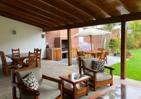 1 Alameda La Encantada, Chorrillos, 3 Habitaciones Habitaciones,2 BathroomsBathrooms,Casa,Alquiler,Alameda La Encantada,C-1105