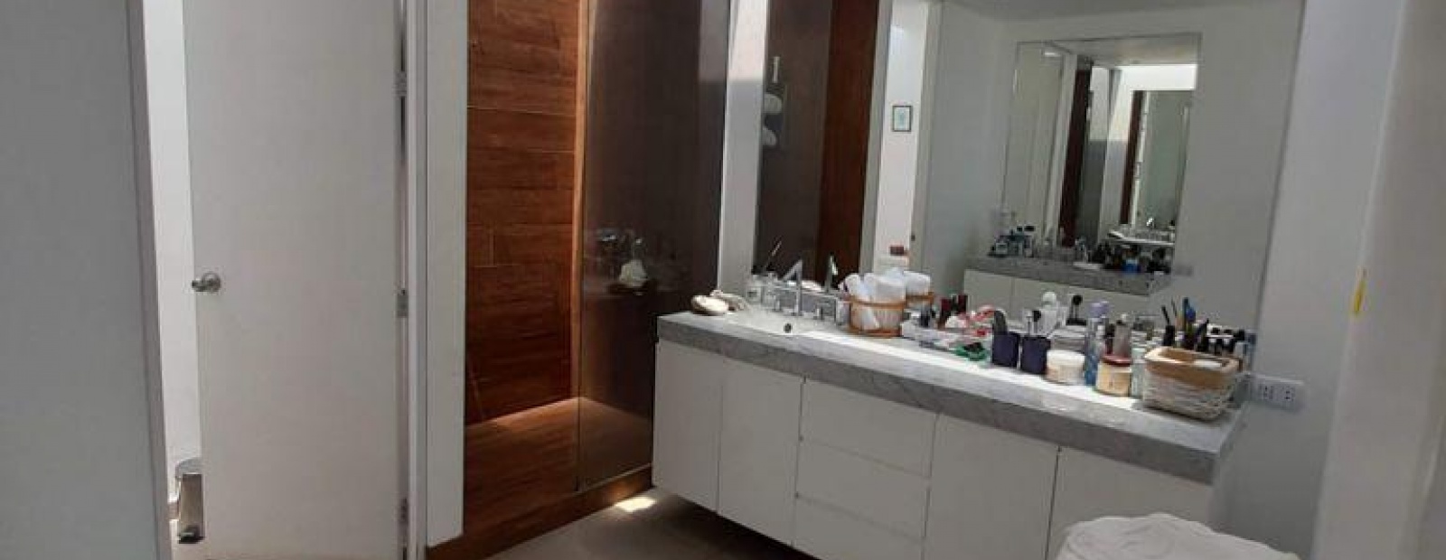 alameda poeta de la rivera, Chorrillos, 5 Habitaciones Habitaciones,5 BathroomsBathrooms,Casa,Alquiler/Venta,alameda poeta de la rivera,C-1181