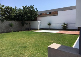 3xx Alameda Poeta de la Rivera, Chorrillos, 4 Habitaciones Habitaciones,3 BathroomsBathrooms,Casa,Venta,Alameda Poeta de la Rivera,C-1214