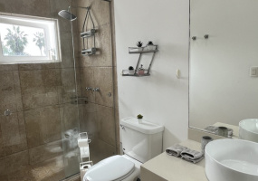 1xx Alameda La Encantada, Chorrillos, 4 Habitaciones Habitaciones,4 BathroomsBathrooms,Casa,Venta,Alameda La Encantada,C-1089