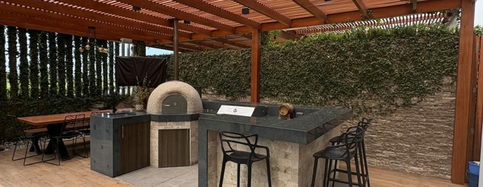 1x Alameda Hernando de lavalle, Chorrillos, 5 Habitaciones Habitaciones,5.5 BathroomsBathrooms,Casa en Condominio,Venta,Alameda Hernando de lavalle,0,C-1063